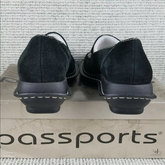 Passports Suede Women’s Black Leather Loafer Shoe NEW in Box Various sizes CUTE - Picture 4 of 9